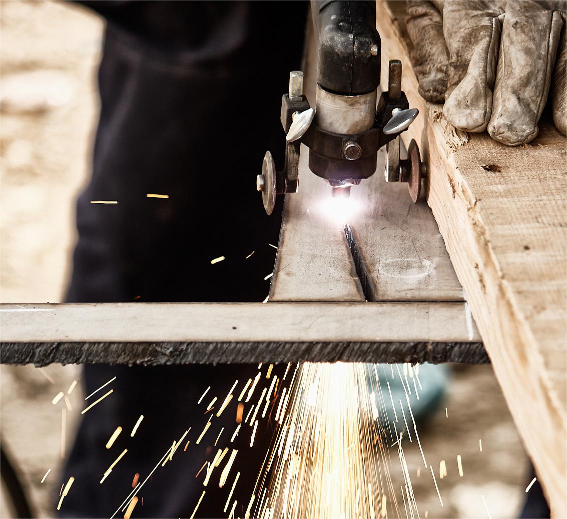 How to use a plasma cutter ? - Plasma Cutter,Plasma Cutter for Sale ...
